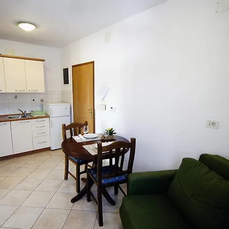 Apartment Ida Hrzic Cres